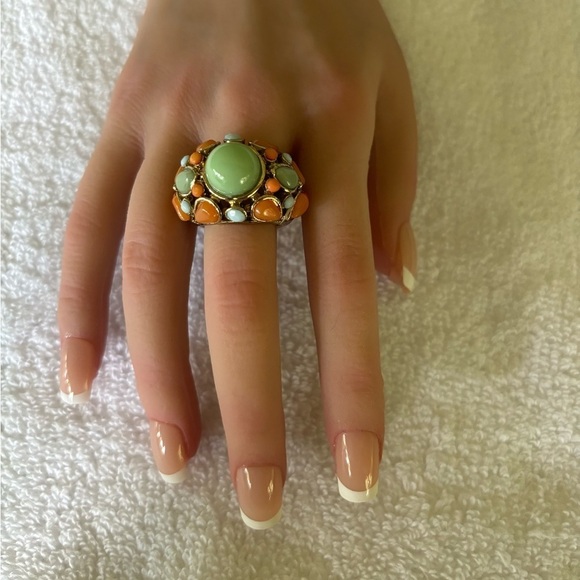 Cabochon Green and Orange Stretch Statement Ring - Picture 2 of 9